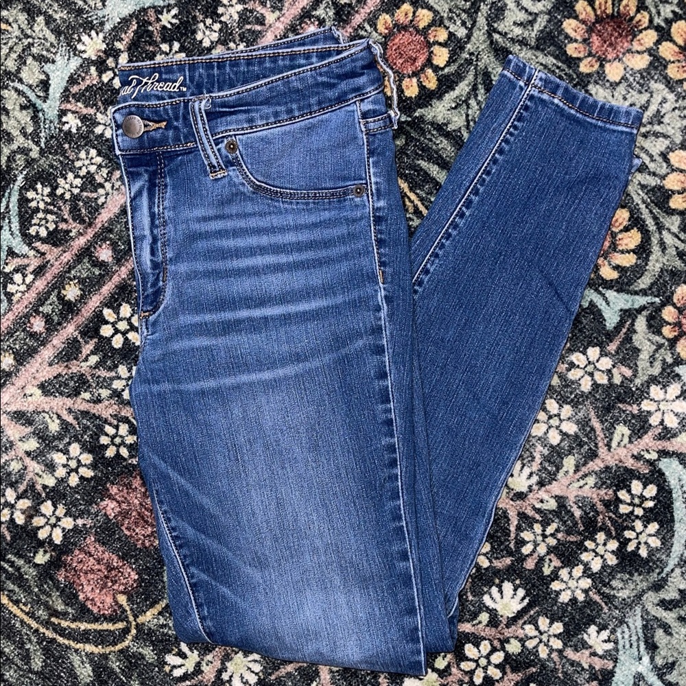 Universal Thread Classic Blue Skinny Jeans